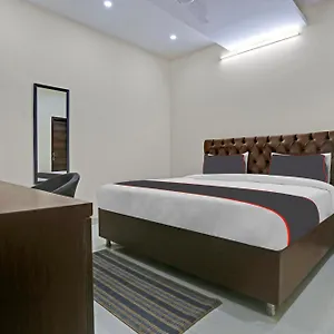 O Mannat Bhera Enclave Hotel